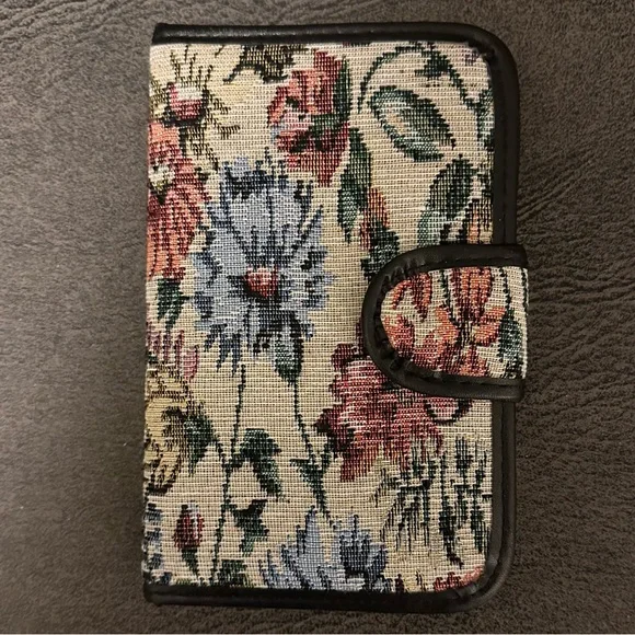 Medication Organizer & Floal Tapestry Cover; Great for Travel, Home, Work | NWT - Picture 1 of 5